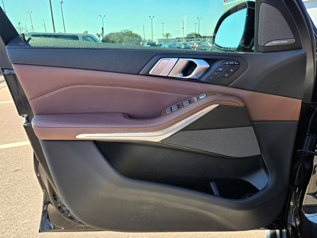 Used 2020 BMW X7 xDrive40i w/ Premium Package image 30