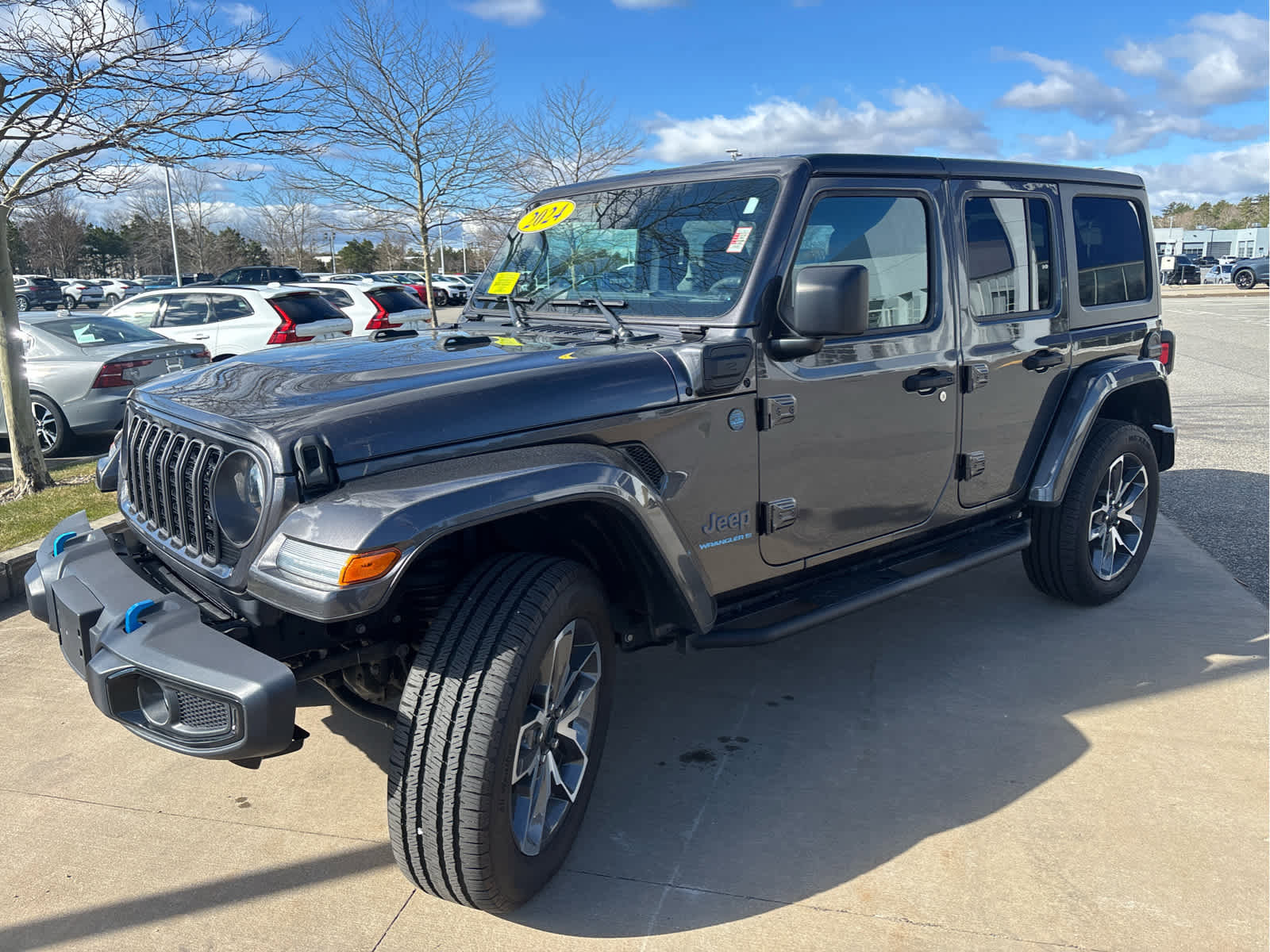 Used 2024 Jeep Wrangler Sport S w/ Convenience Group AWD/4WD image 3