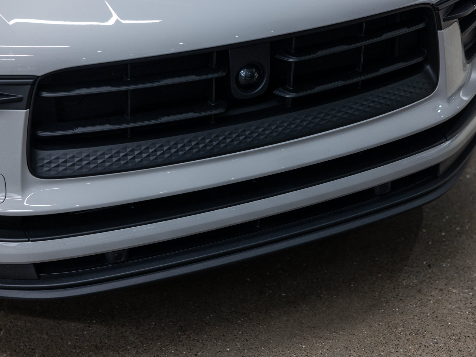 Certified 2026 Porsche Macan AWD/4WD image 19