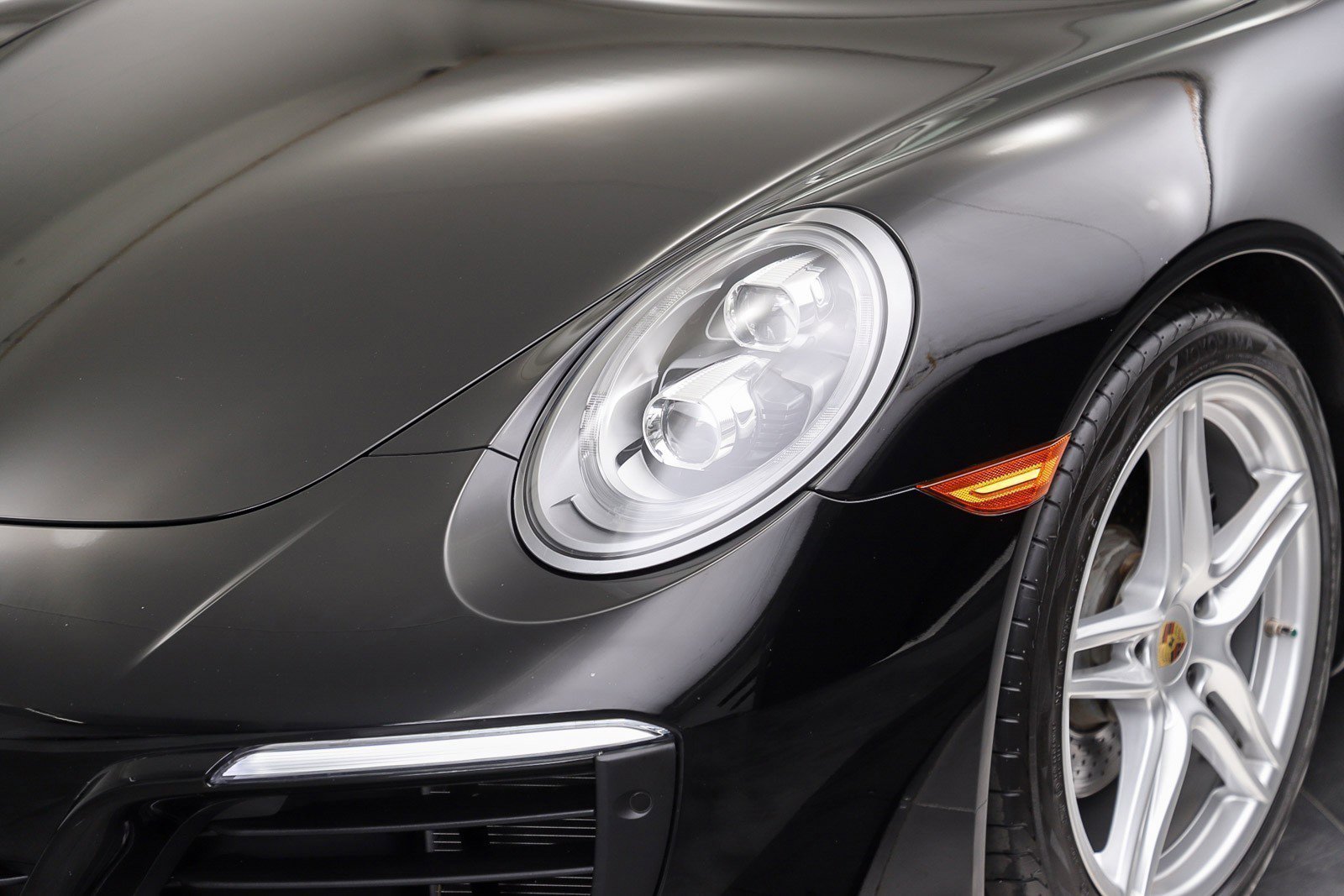 Used 2018 Porsche 911 Carrera RWD image 14
