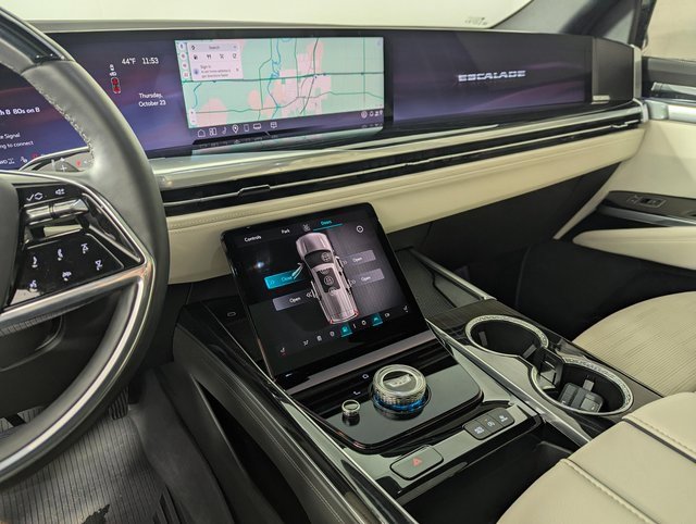 Used 2025 Cadillac Escalade Sport image 14