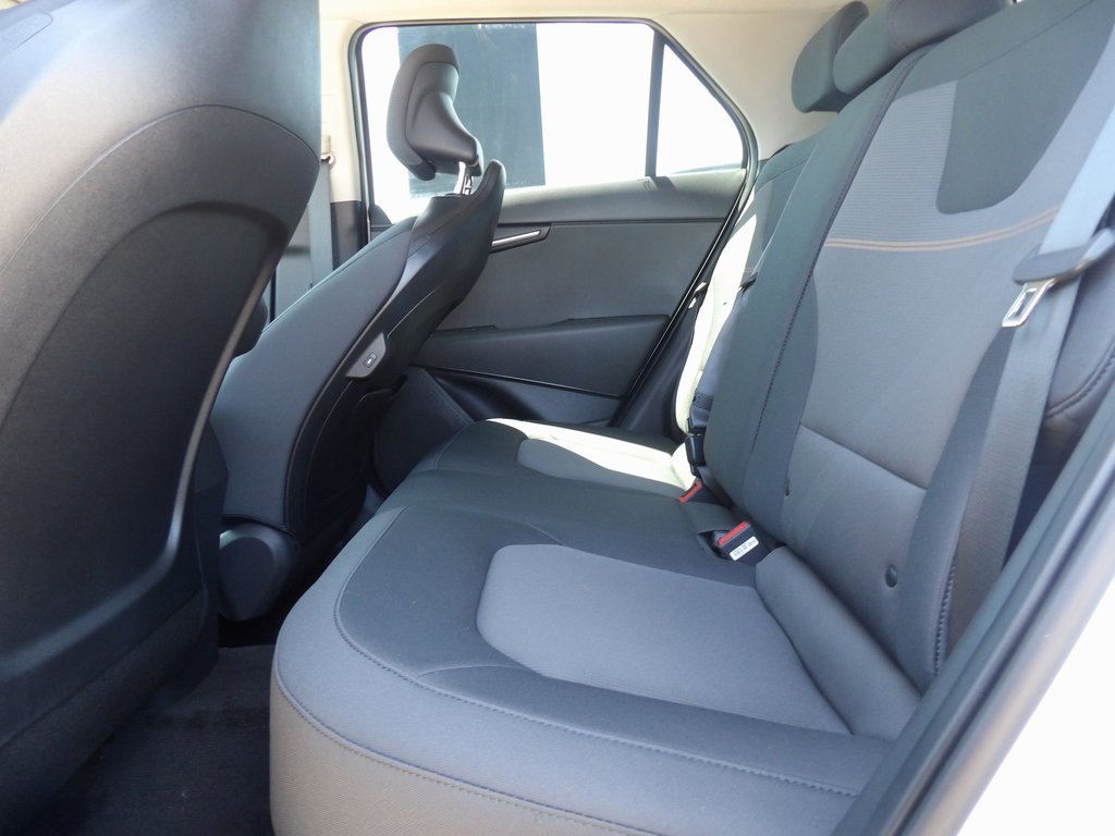 New 2025 Kia Niro LX image 13