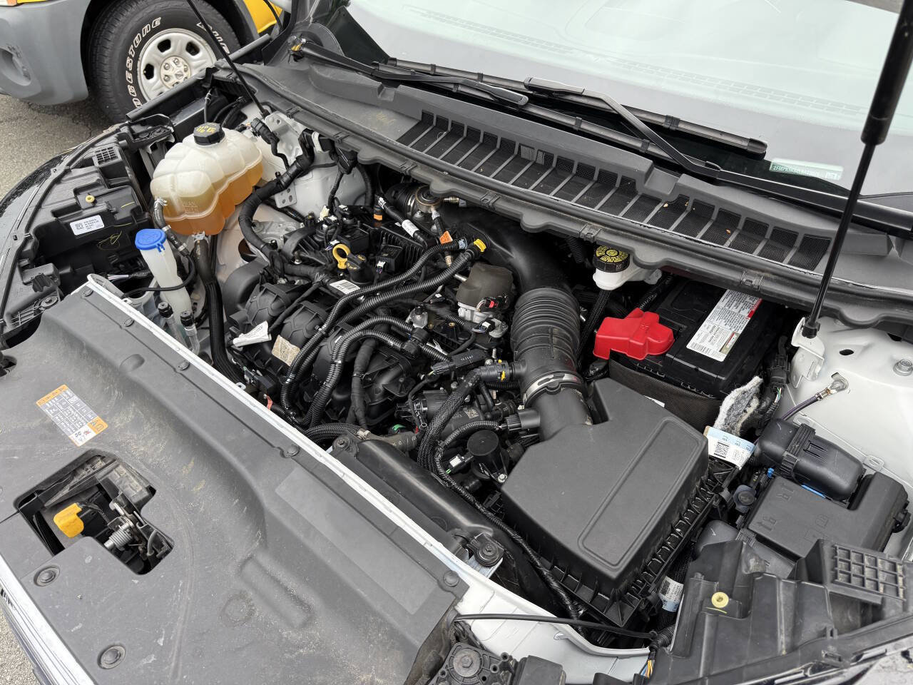 Used 2020 Ford Edge Titanium image 27