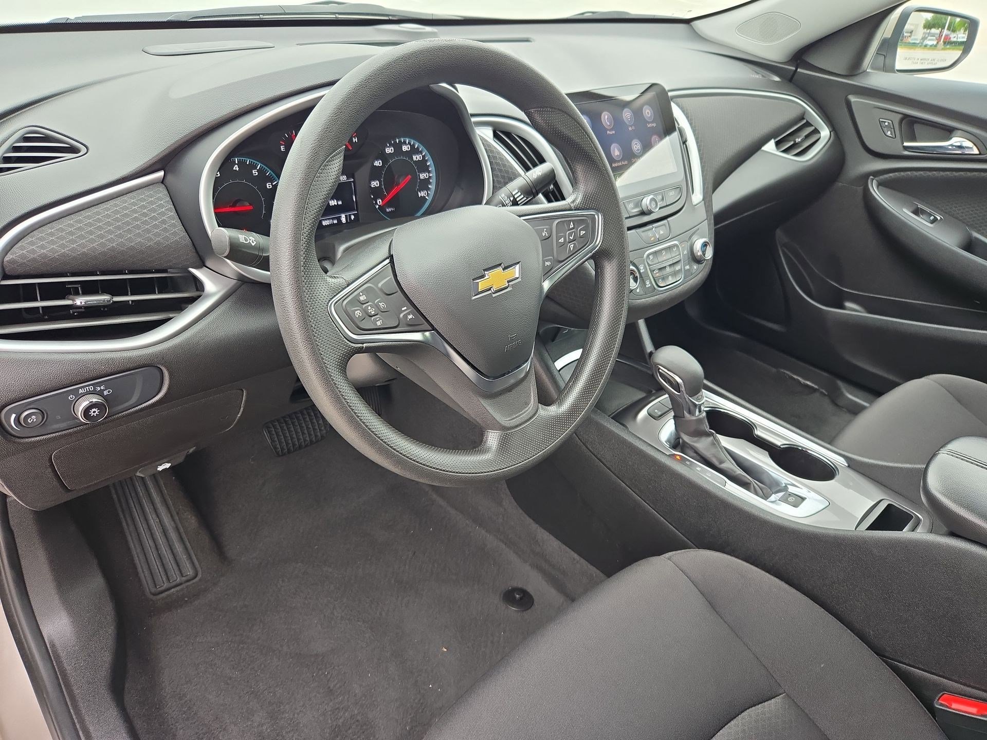 Used 2024 Chevrolet Malibu LT FWD image 12