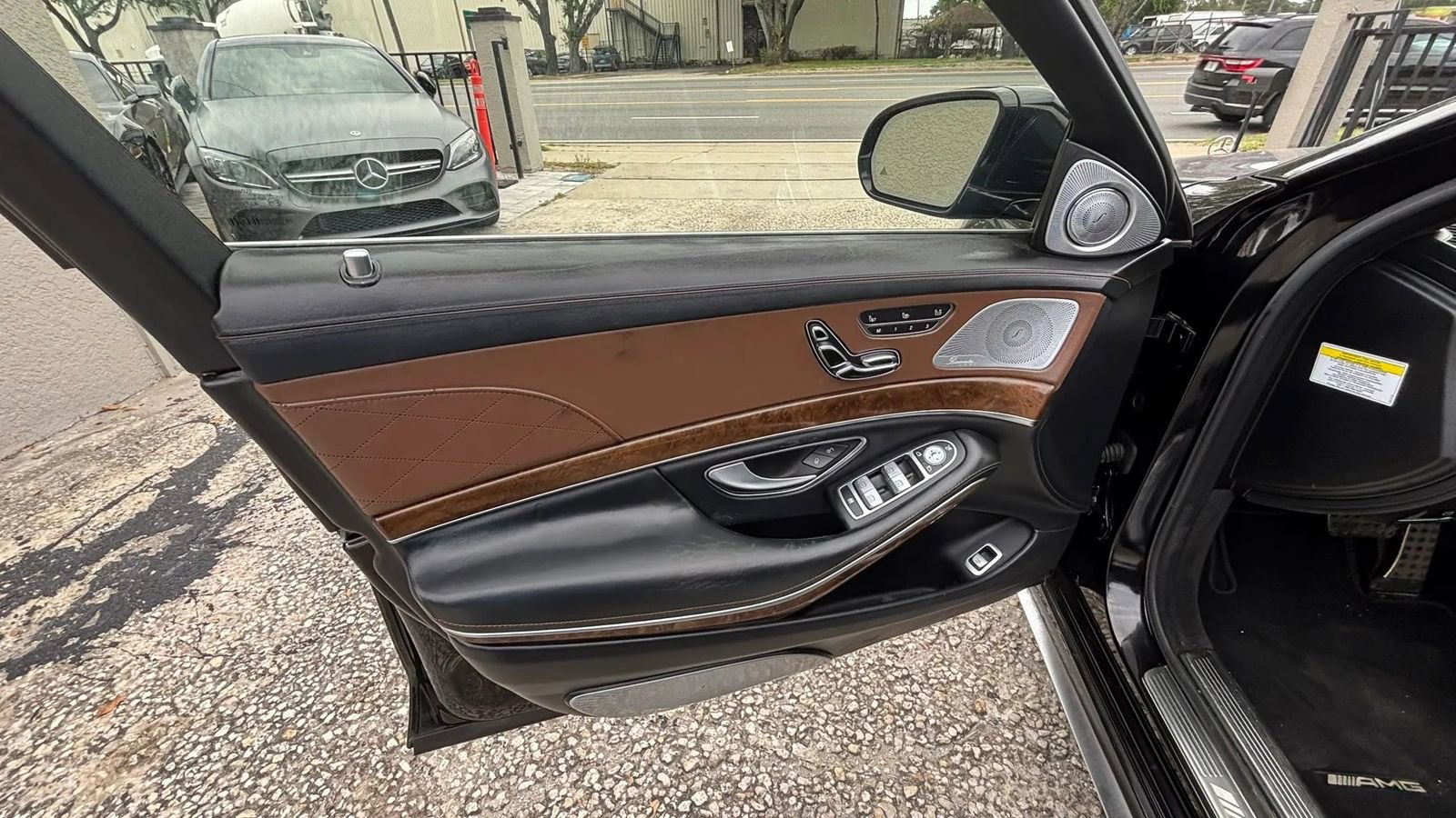 Used 2014 Mercedes-Benz S 63 AMG 4MATIC Sedan image 11