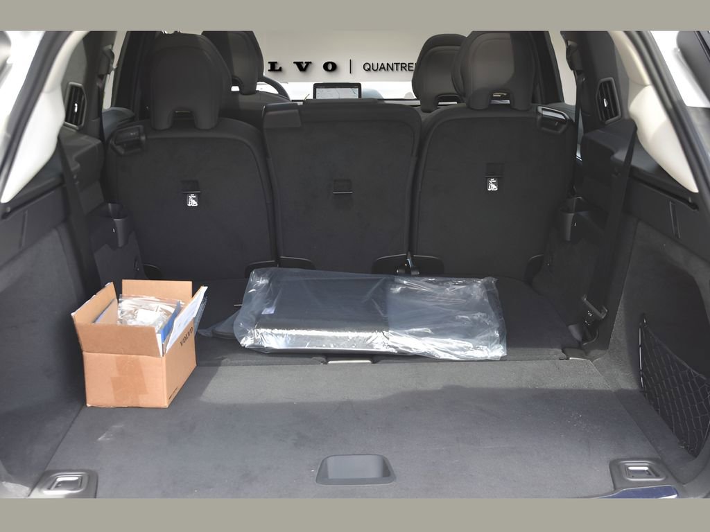 Certified 2025 Volvo EX90 Ultra image 23