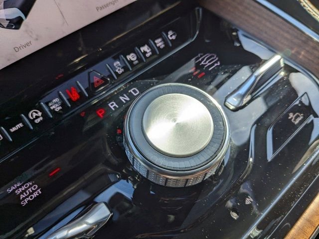 New 2024 Jeep Grand Wagoneer L Series III image 11