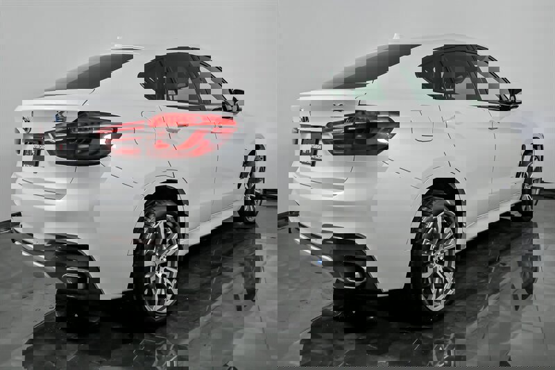 Used 2018 BMW X6 xDrive50i image 10