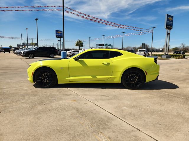 Used 2021 Chevrolet Camaro LT w/ 1LE Track Performance Package image 4