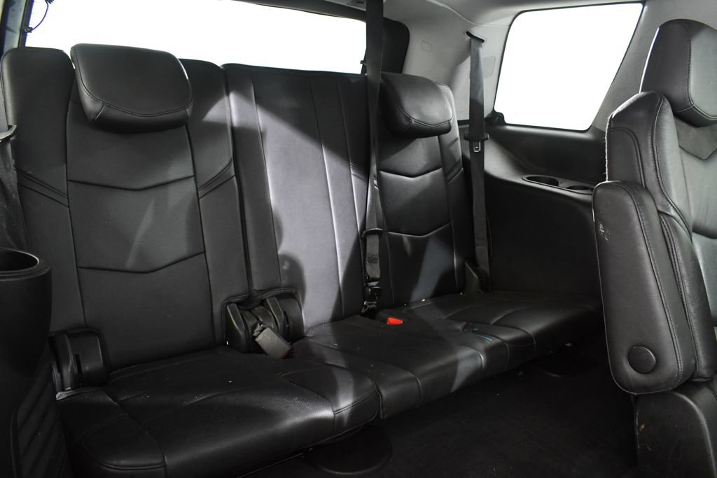 Used 2018 Cadillac Escalade Luxury AWD/4WD image 20