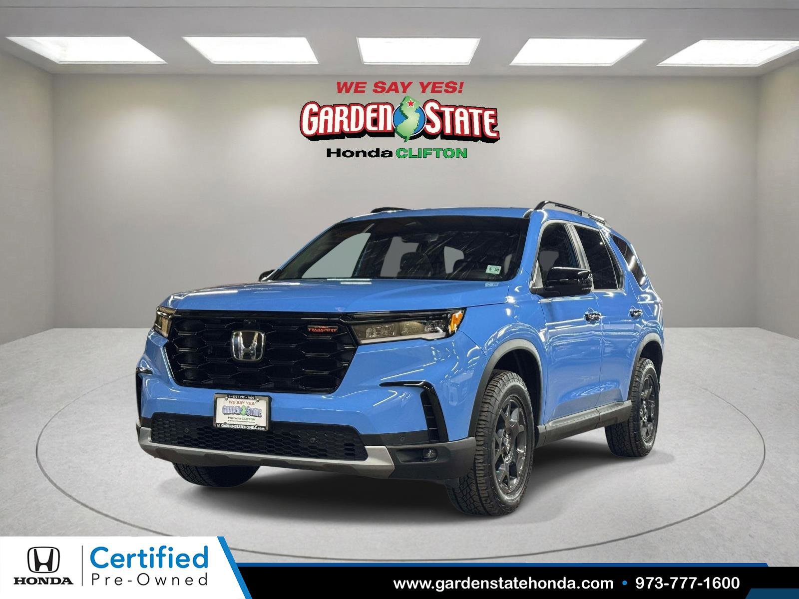 Certified 2025 Honda Pilot TrailSport image 1