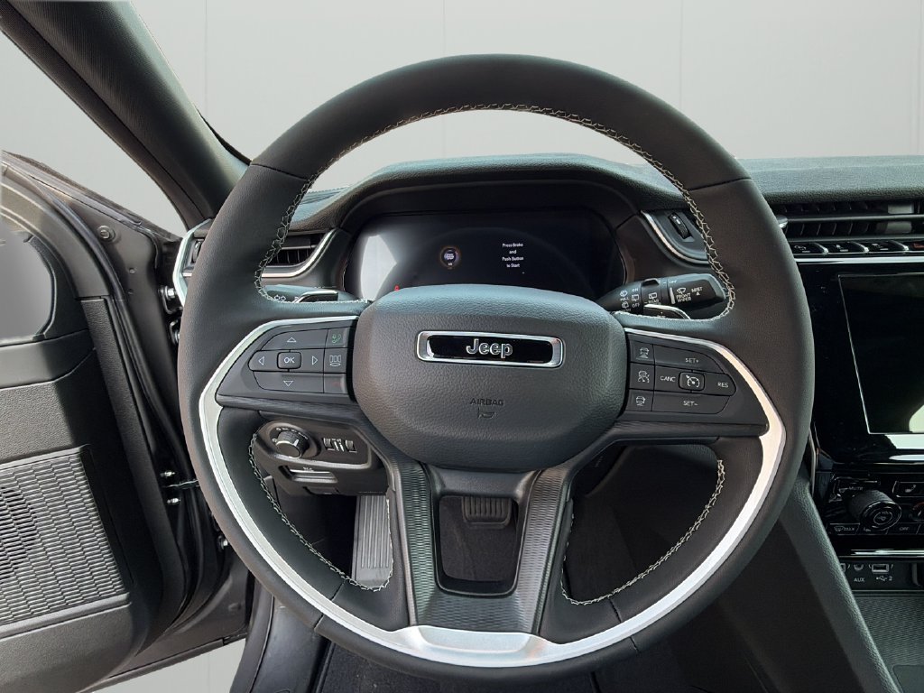 New 2026 Jeep Grand Cherokee Laredo X AWD/4WD image 11