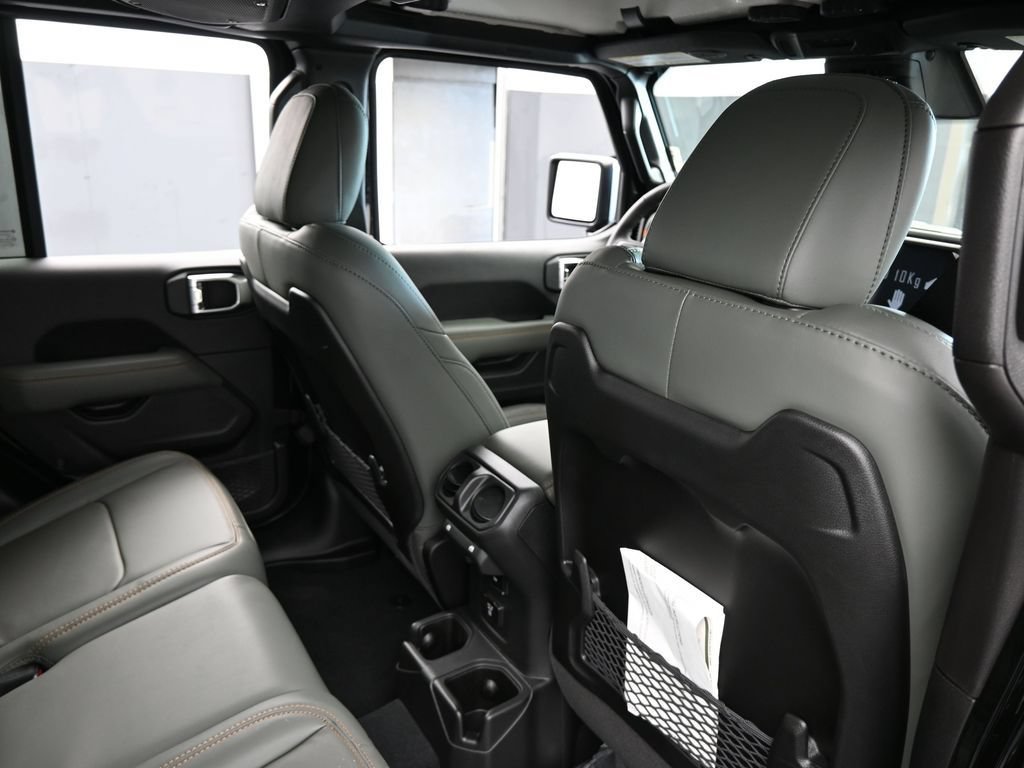 New 2026 Jeep Gladiator Mojave AWD/4WD image 38