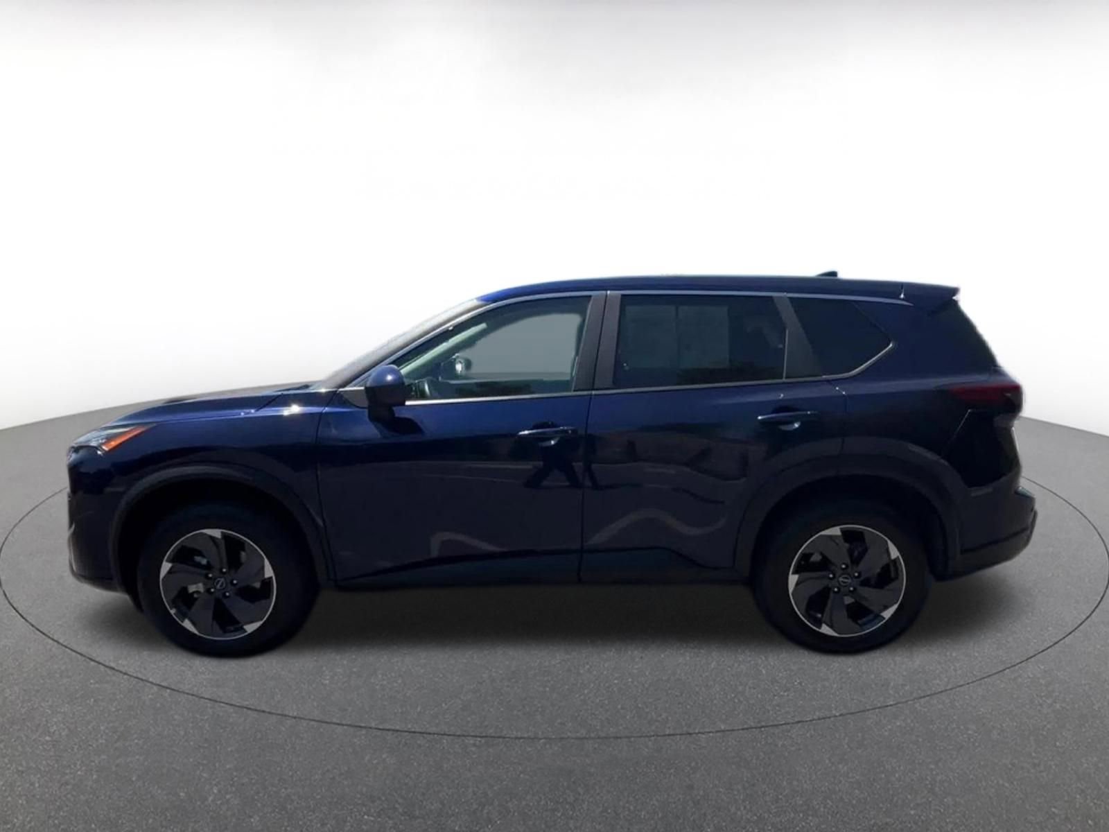 Used 2025 Nissan Rogue SV FWD image 9