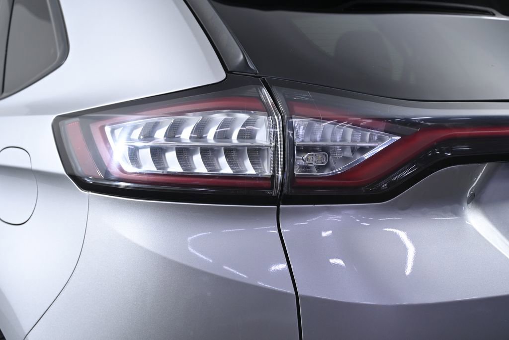 Used 2016 Ford Edge Sport w/ Equipment Group 401A image 7