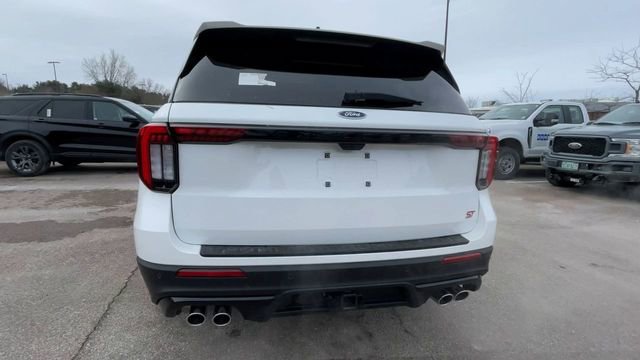 New 2026 Ford Explorer ST image 3