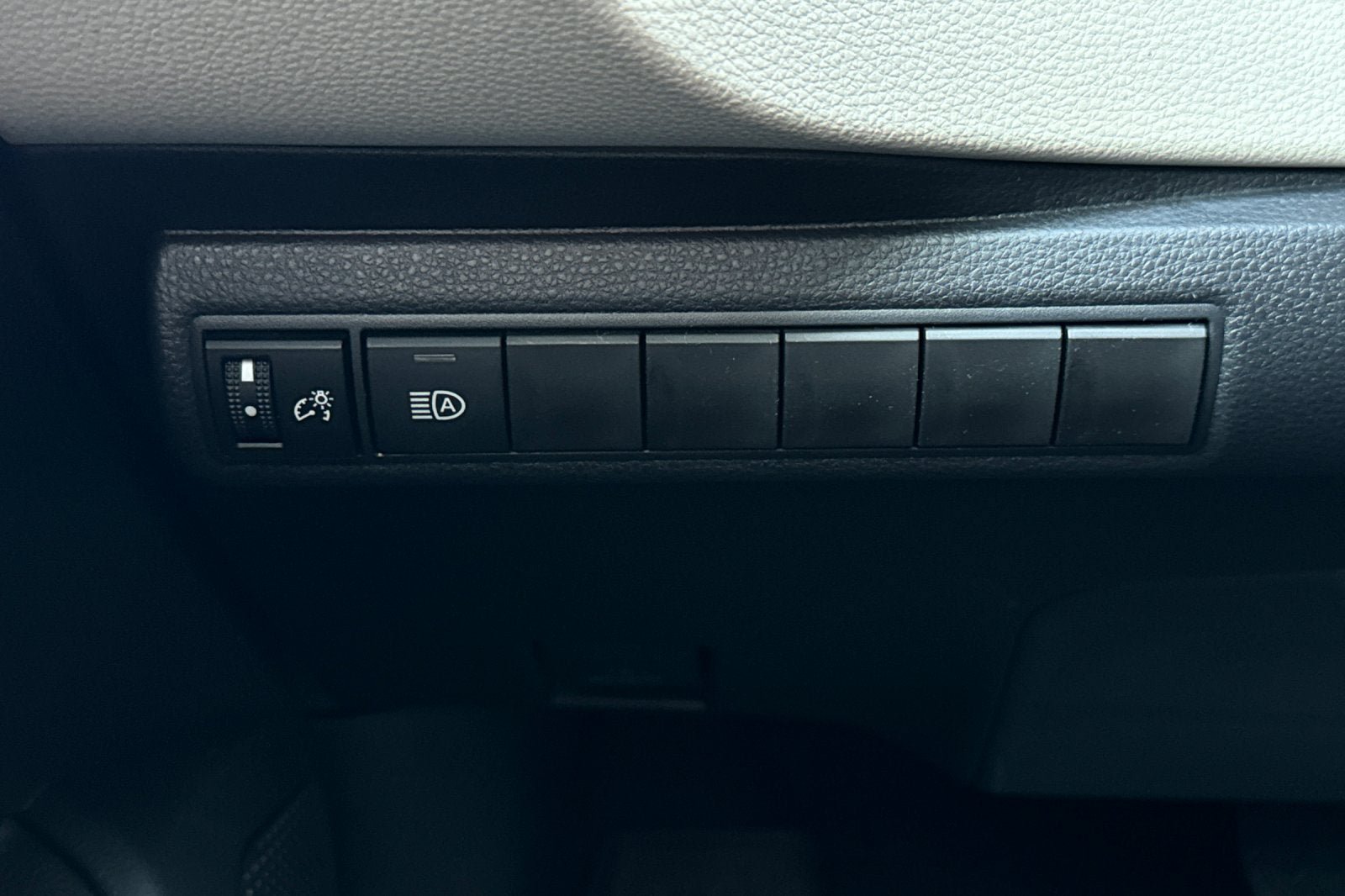 New 2026 Toyota Corolla LE FWD image 27