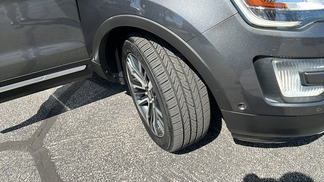 Used 2017 Ford Explorer Platinum AWD/4WD image 10