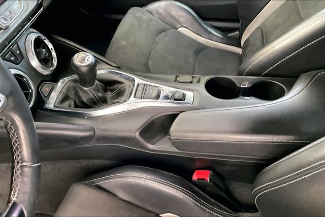 Used 2022 Chevrolet Camaro LT w/ RS Package image 13