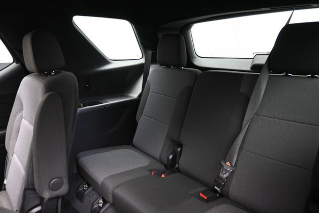Used 2022 Chevrolet Traverse LT FWD image 21