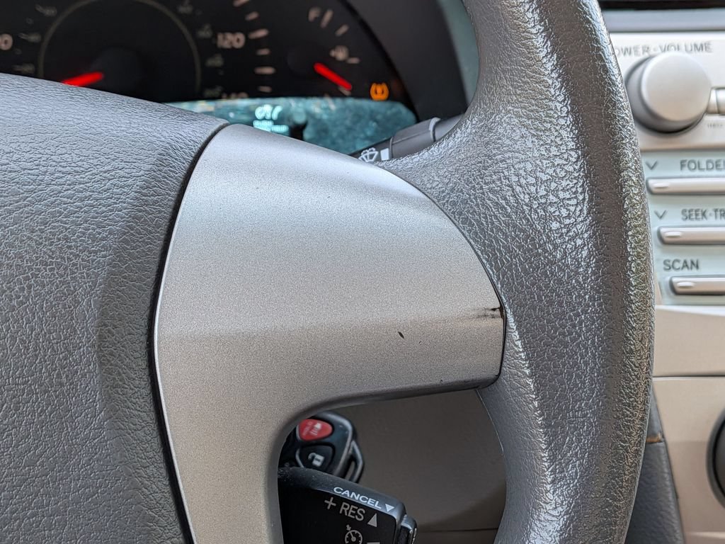 Used 2009 Toyota Camry FWD image 19