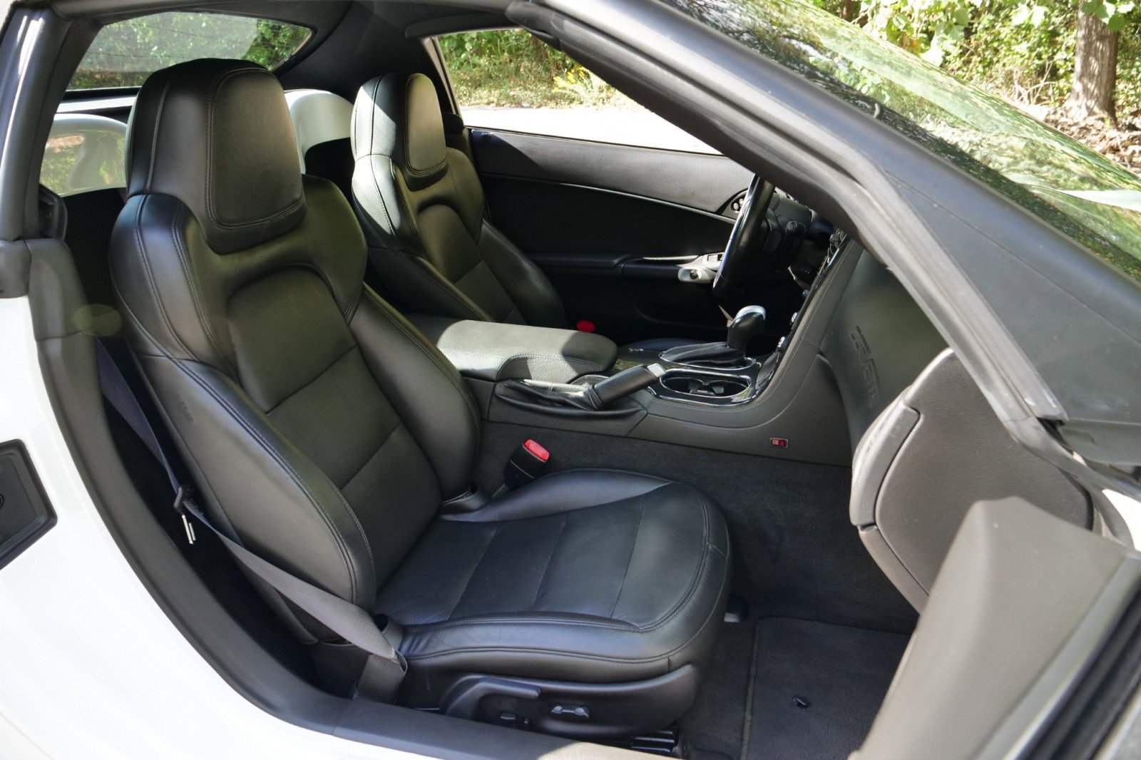 Used 2012 Chevrolet Corvette Grand Sport w/ 3LT Preferred Equipment Group image 31