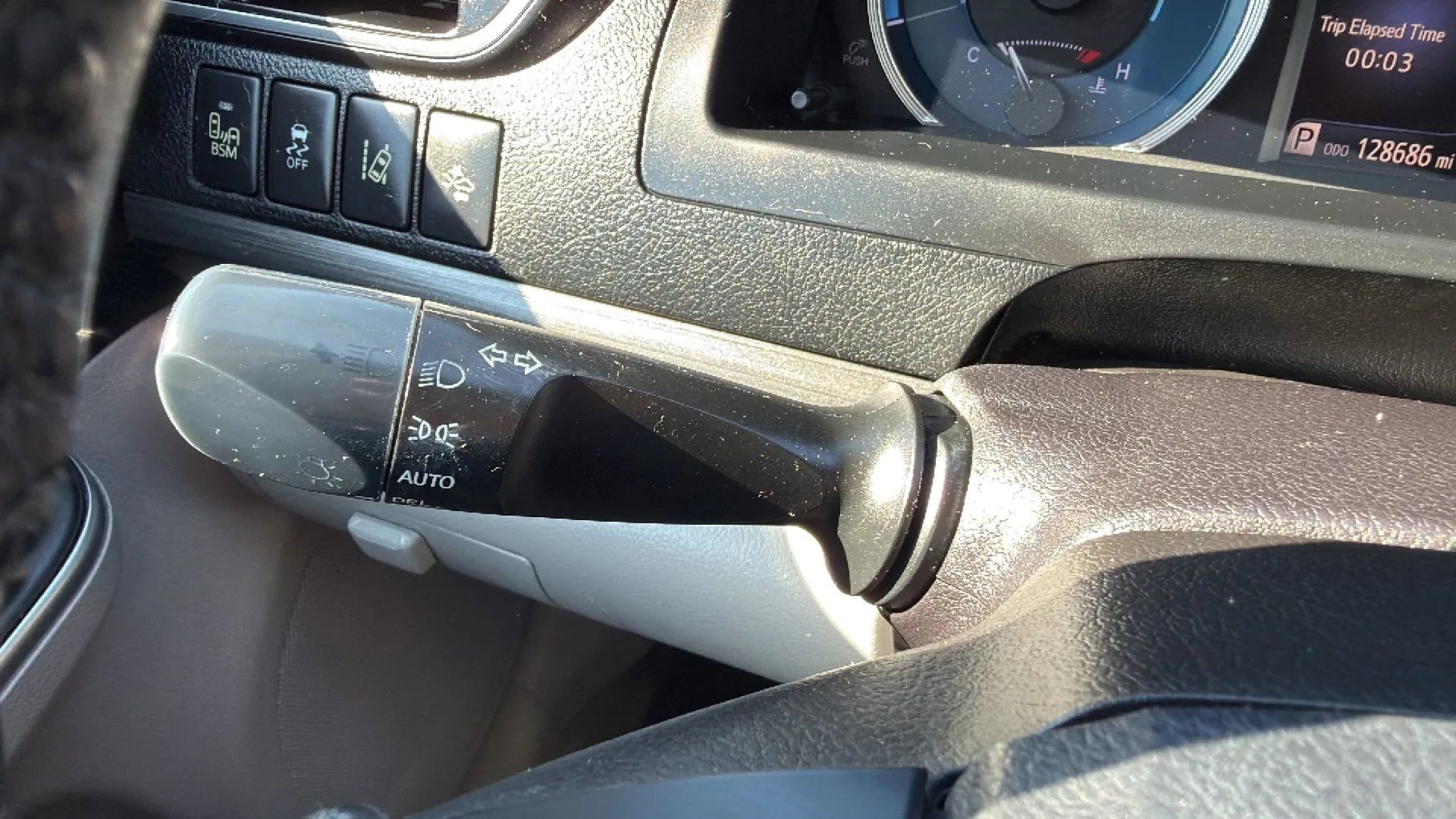 Used 2016 Toyota Camry XLE w/ Moonroof Package FWD image 14