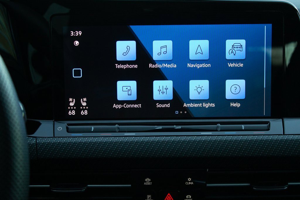 Used 2024 Volkswagen Golf R image 16