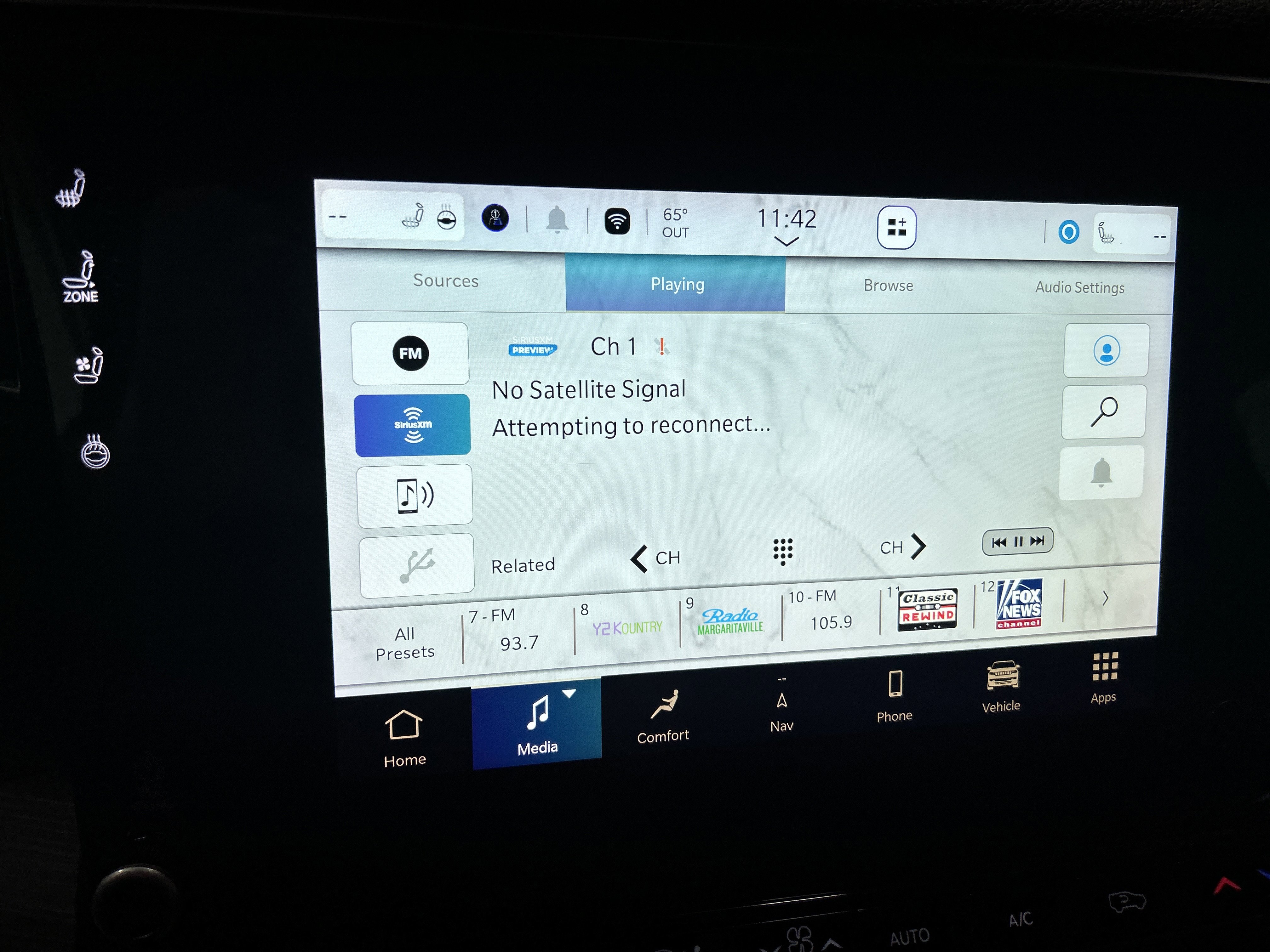Used 2023 Jeep Wagoneer L Series II AWD/4WD image 18