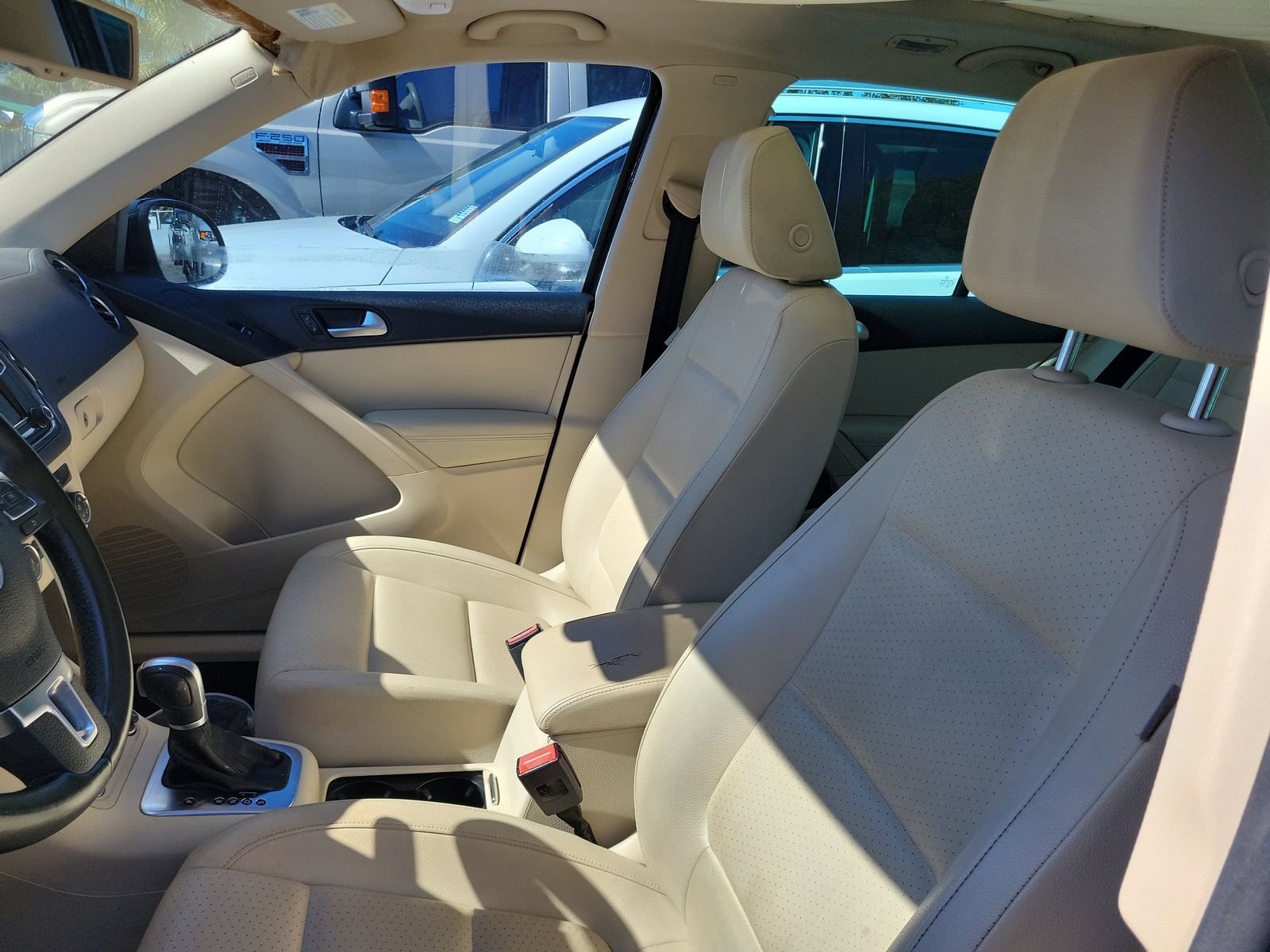 Used 2017 Volkswagen Tiguan Wolfsburg Edition FWD image 11