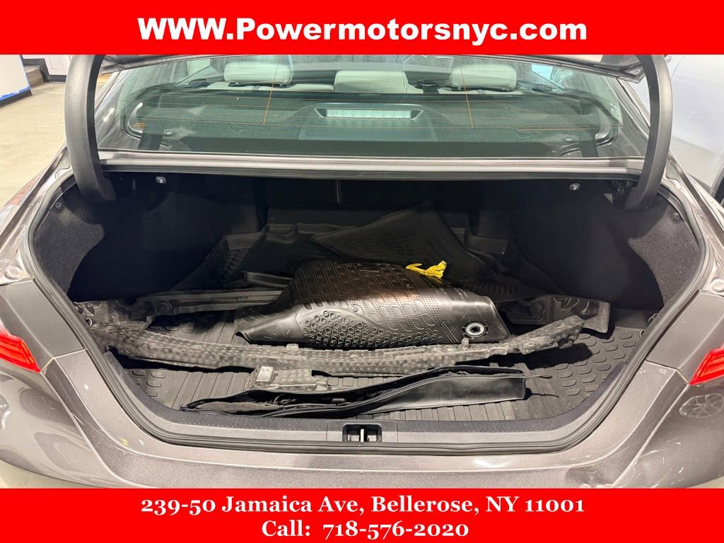 Used 2022 Toyota Camry XSE w/ Cold Weather Package FWD image 17