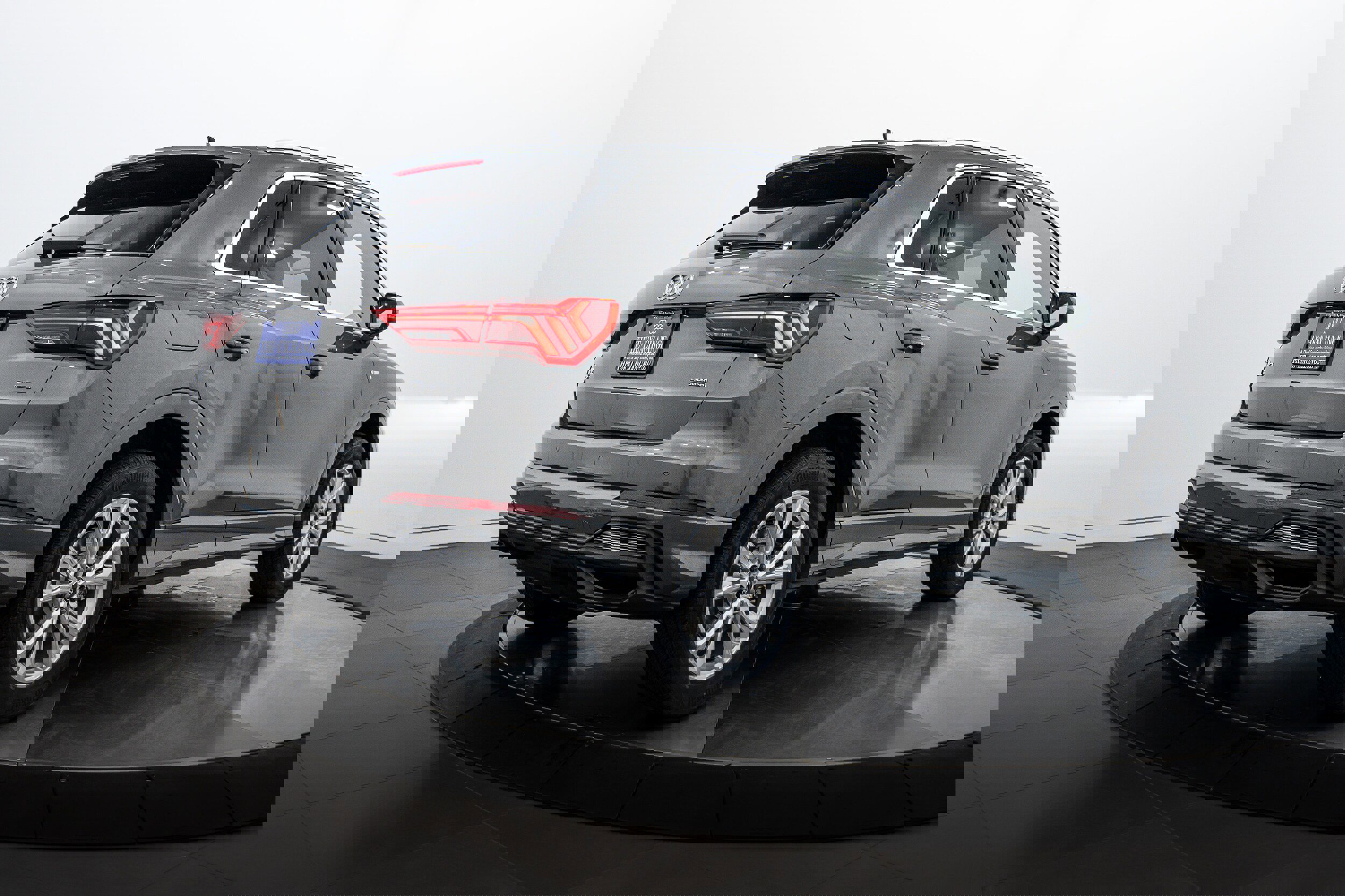 New 2025 Audi Q3 2.0T Premium image 4