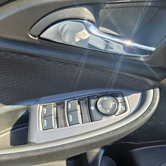 Used 2024 Chevrolet Malibu LT FWD image 15