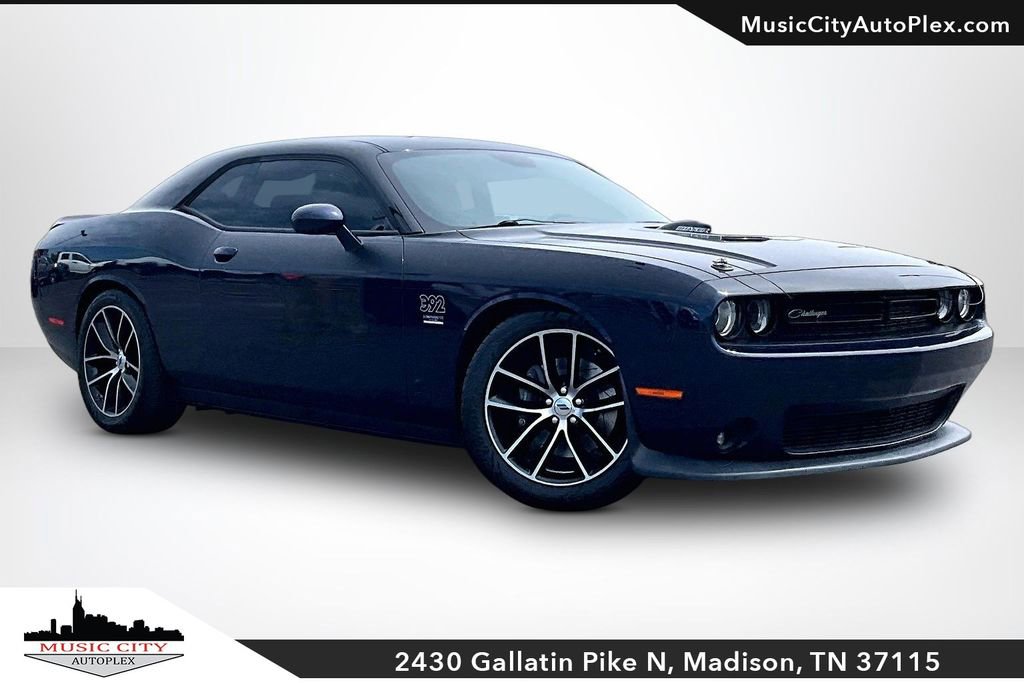 Used 2017 Dodge Challenger R/T Scat Pack RWD image 1