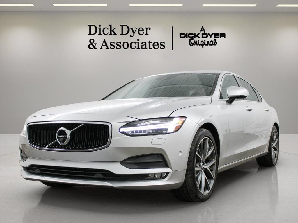 Used 2018 Volvo S90 T6 Momentum w/ Convenience Package AWD/4WD image 5