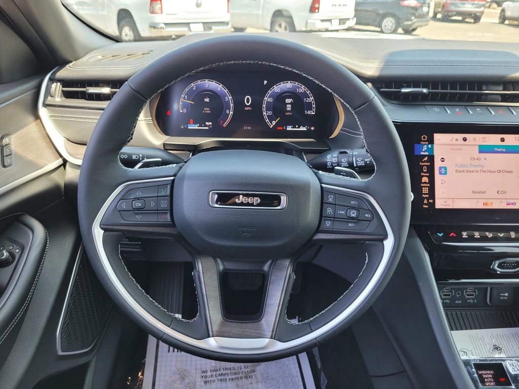 New 2026 Jeep Grand Cherokee L Limited AWD/4WD image 15