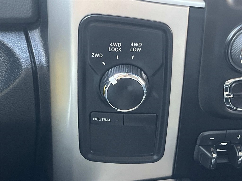 Used 2017 RAM 2500 SLT w/ Luxury Group image 22