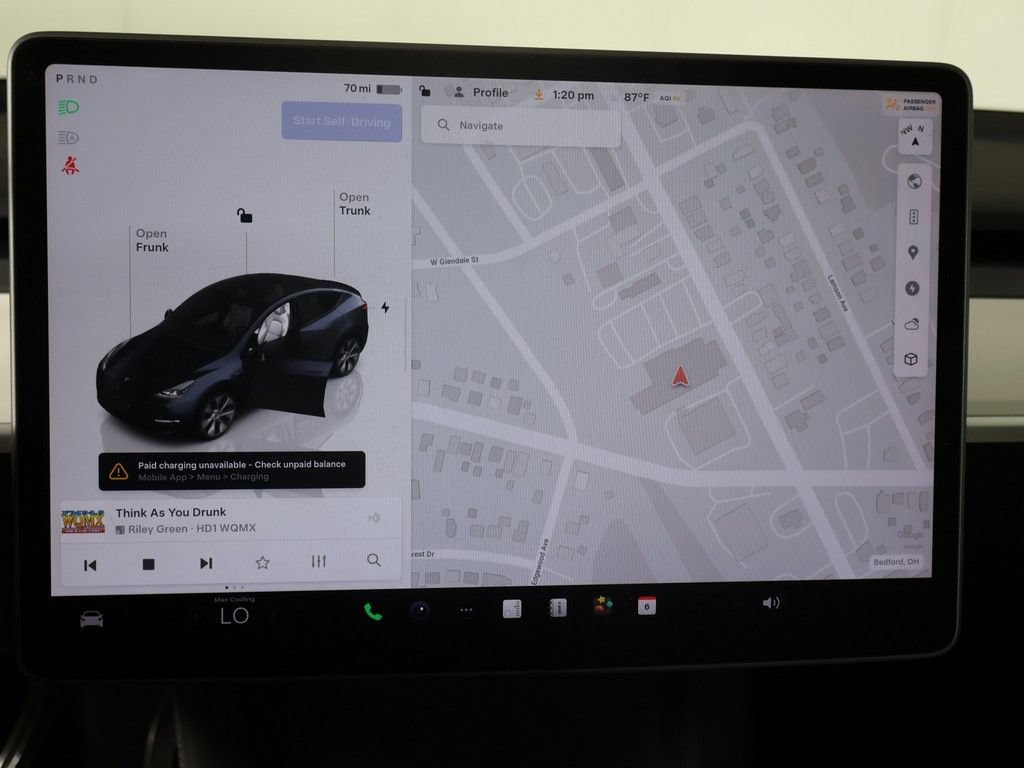 Used 2024 Tesla Model Y Long Range AWD/4WD image 46