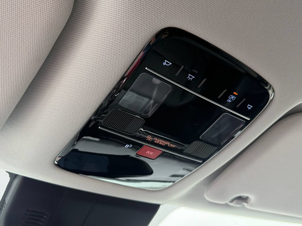 Certified 2025 Hyundai Santa Fe SEL AWD/4WD image 30