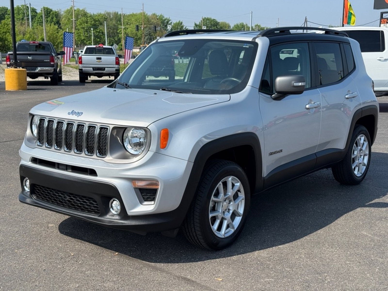 Used 2021 Jeep Renegade Limited image 4