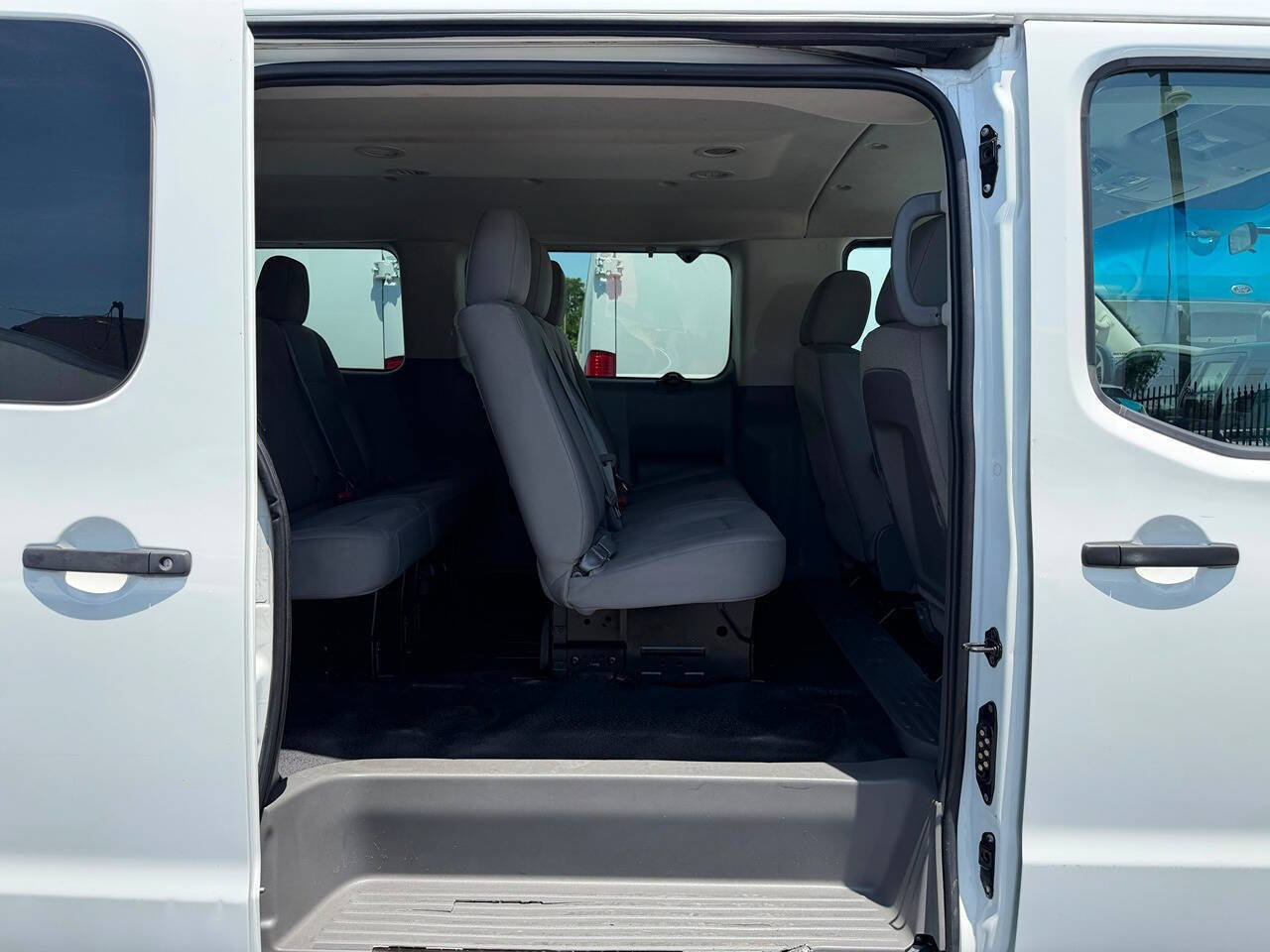 Used 2019 Nissan NV 3500 S RWD image 19