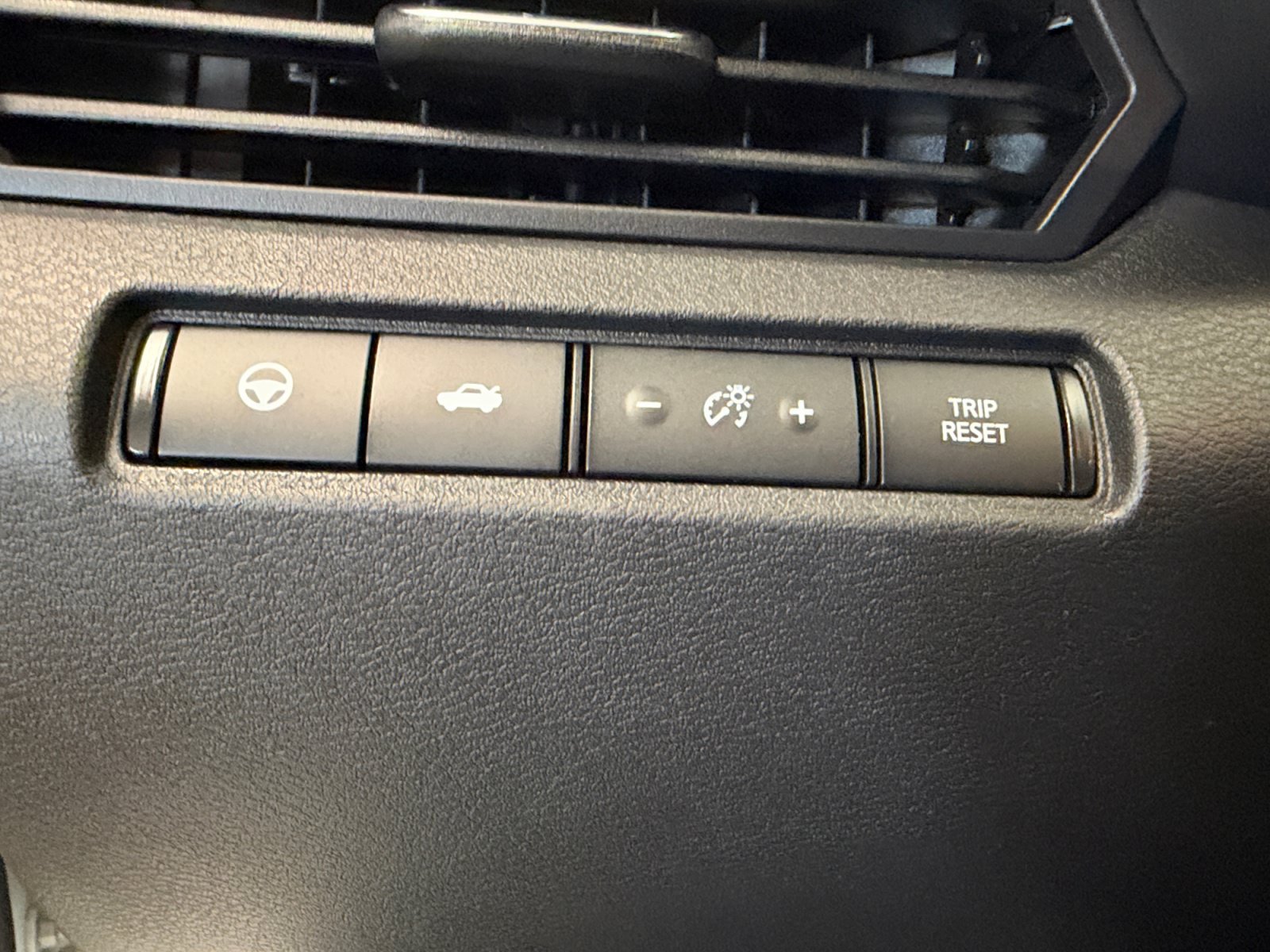 Used 2023 Nissan Altima 2.5 SV w/ SV Premium Package FWD image 28