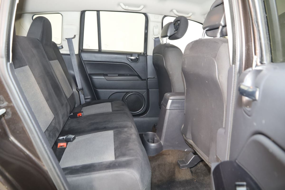 Used 2014 Jeep Compass Sport w/ Power Value Group FWD image 9
