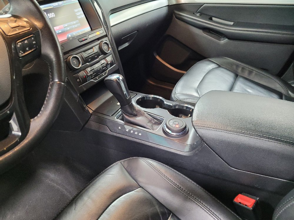 Used 2016 Ford Explorer XLT w/ Equipment Group 202A AWD/4WD image 26