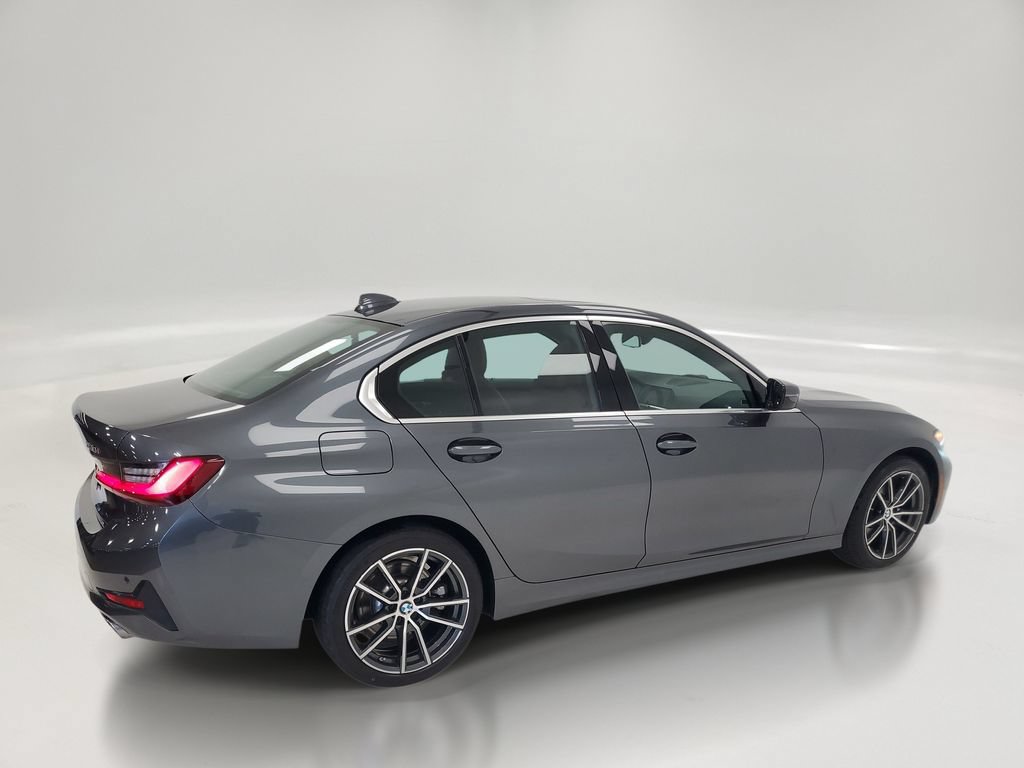 Used 2022 BMW 330i xDrive Sedan w/ Convenience Package AWD/4WD image 4