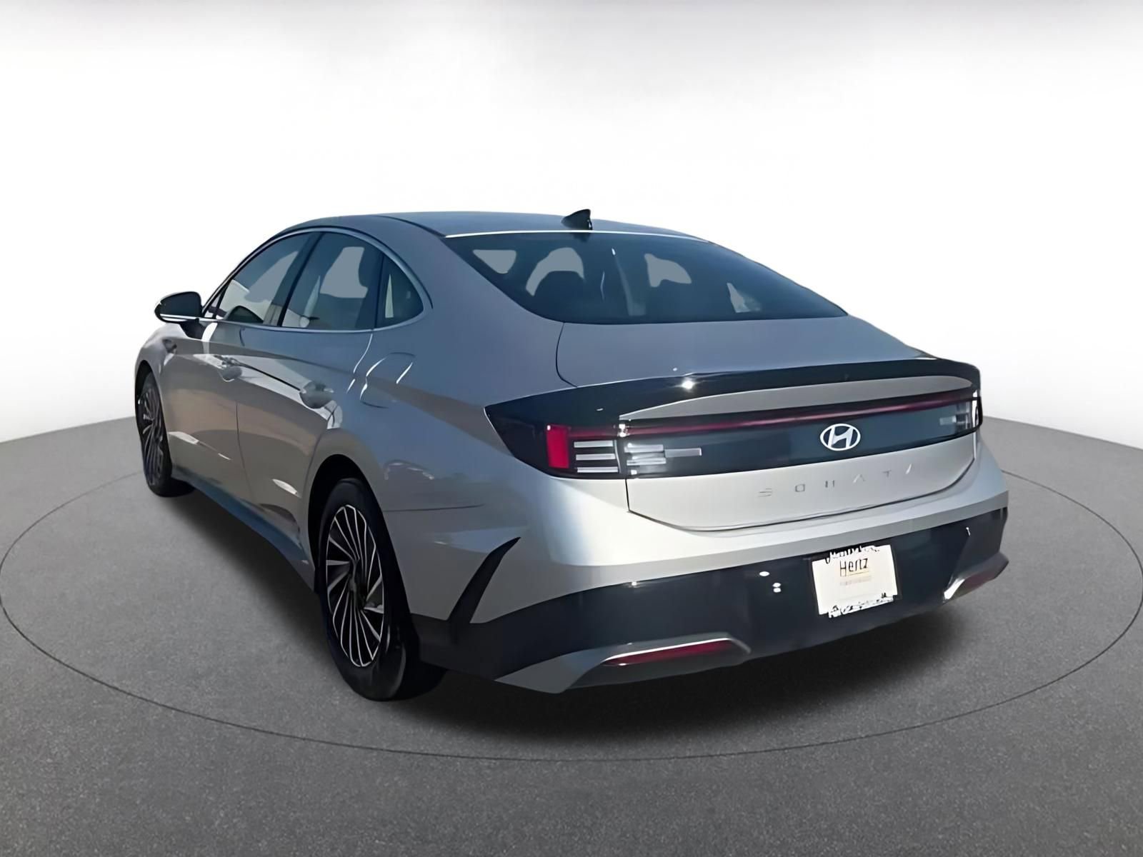 Used 2025 Hyundai Sonata SEL FWD image 16