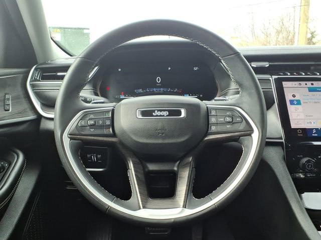 Certified 2023 Jeep Grand Cherokee L Limited w/ Black Appearance Package AWD/4WD image 21
