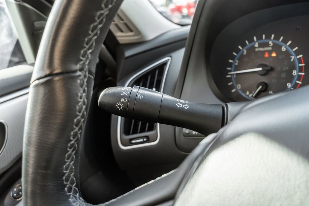 Used 2021 INFINITI Q50 Luxe image 22