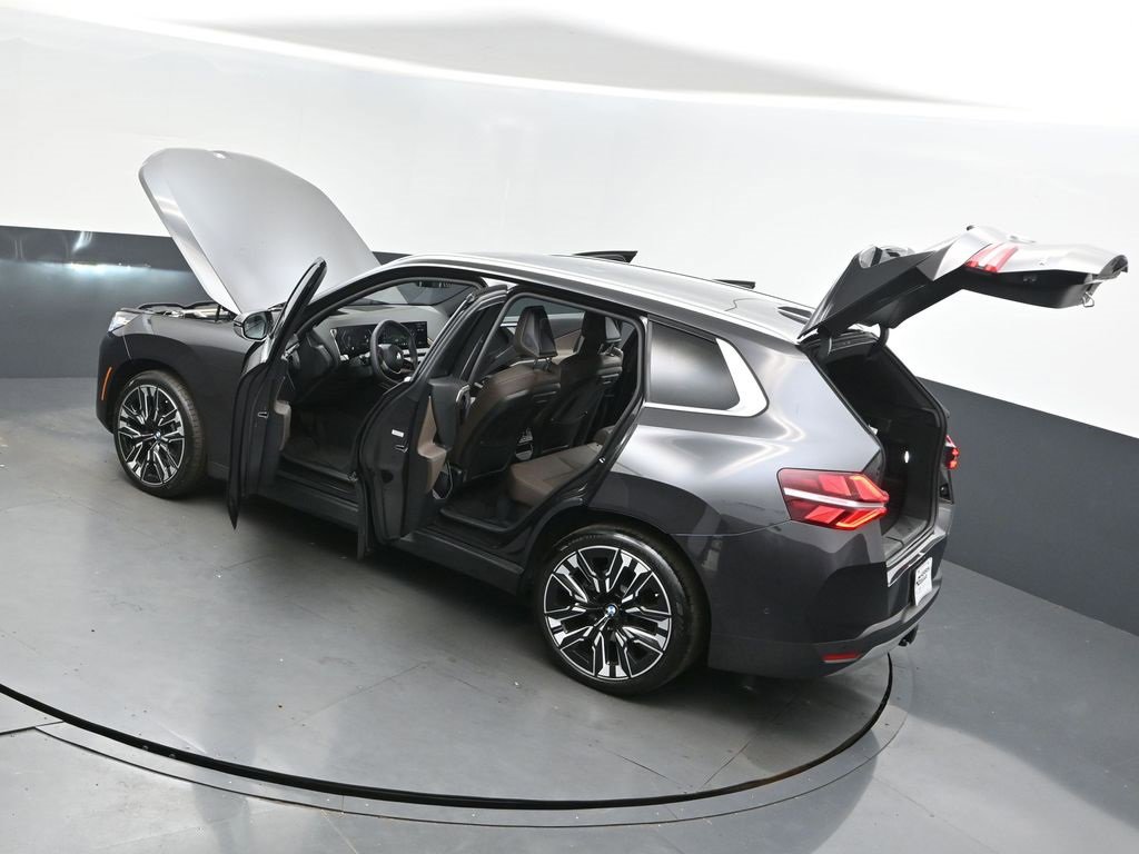 Used 2025 BMW X3 xDrive30i w/ Premium Package image 47