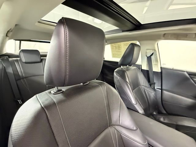 Used 2023 Lexus ES 350 Luxury w/ Accessory Package (Z1) image 35